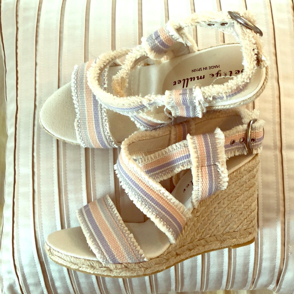NEW Bettye Muller Jute Woven Wedge Heel Sandals
